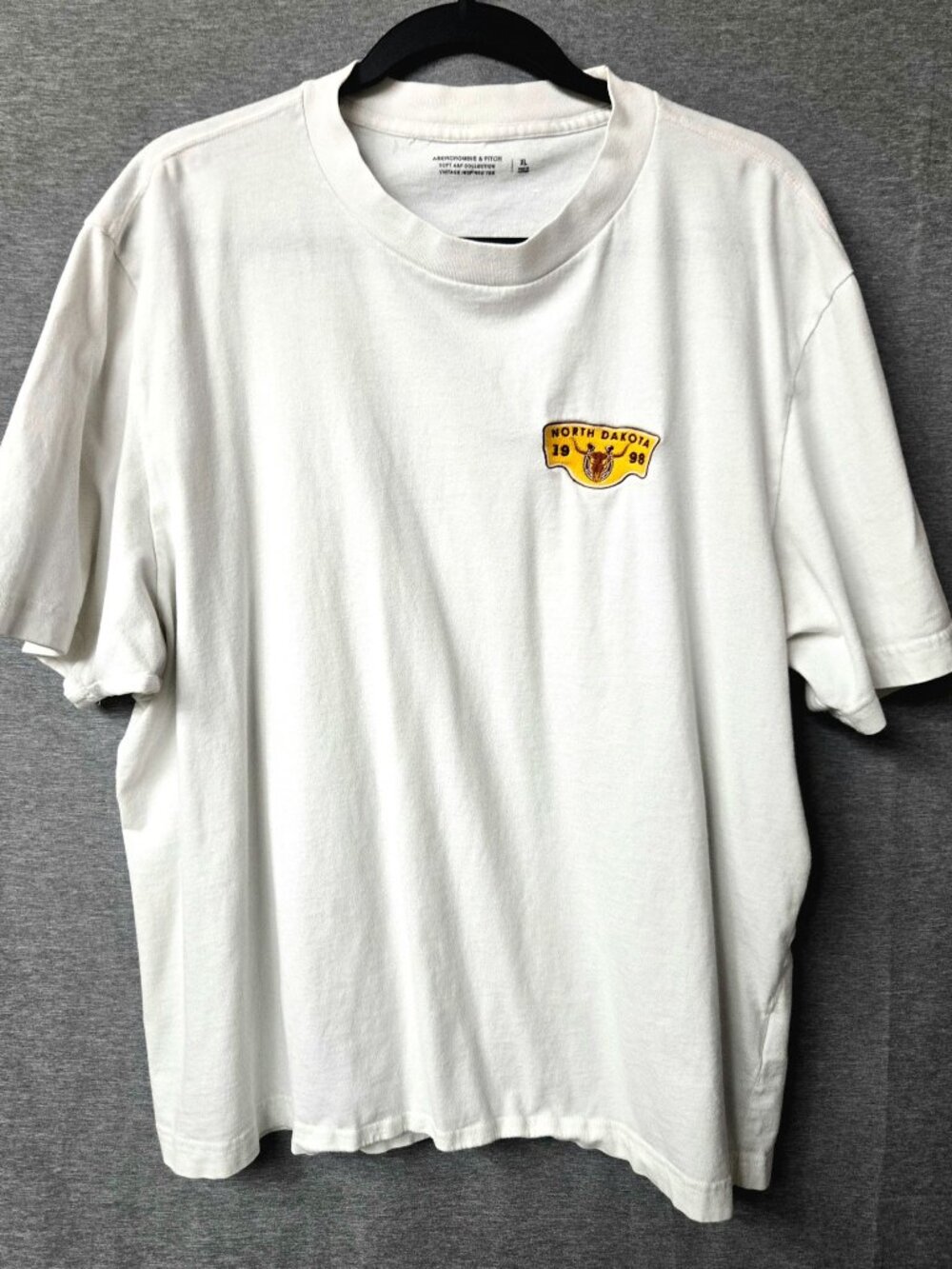 Abercrombie & Fitch Patches Vintage Inspired Graphic Tee XL